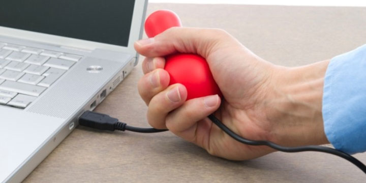 USB Gadgets That Make Your Cubicle Life Easier